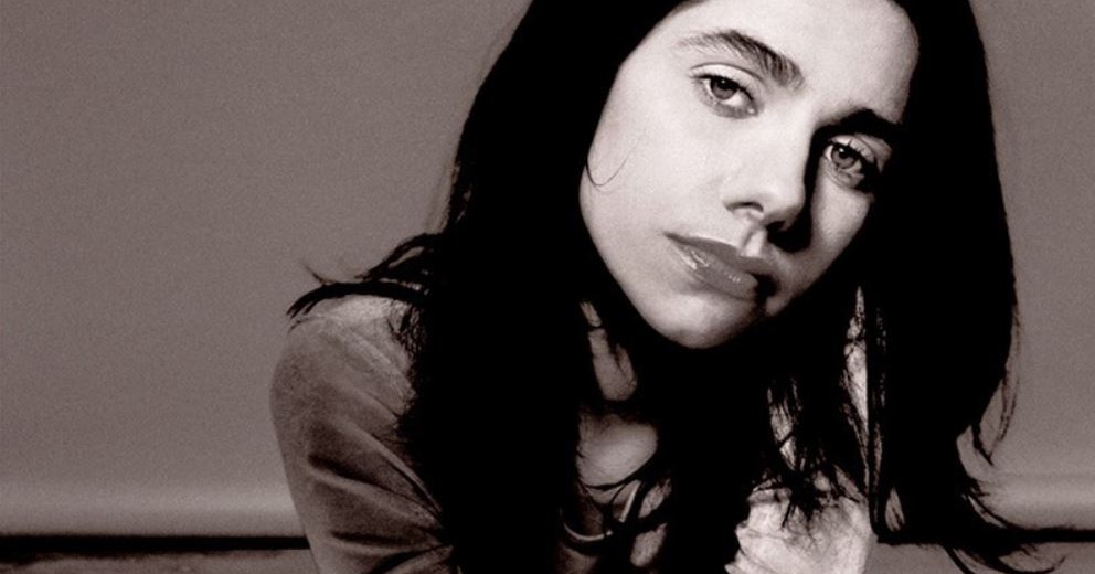 PJ-Harvey-1998-992x520.jpg