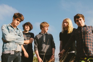 THE ORWELLS: Garage et bouteilles vides