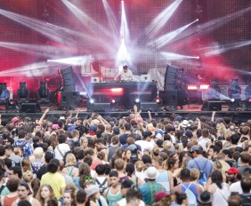 JON HOPKINS (photo Eva Blue, Osheaga)