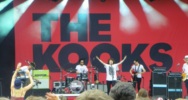 THE KOOKS (photo: Nico Pelletier, RREVERB)