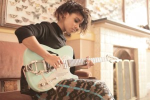 lianne la havas guitar