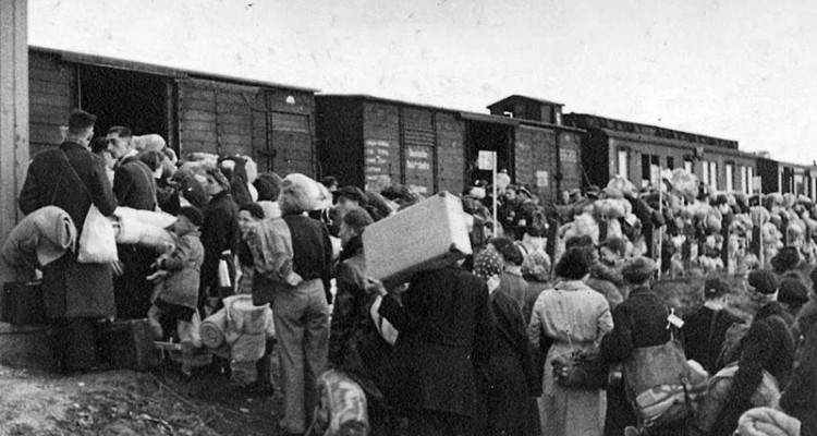 train to auschwitz