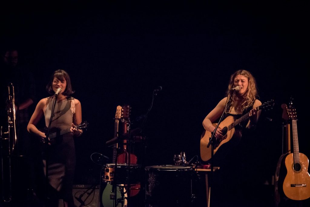 LES SOEURS BOULAY – Le “beat” en dedans