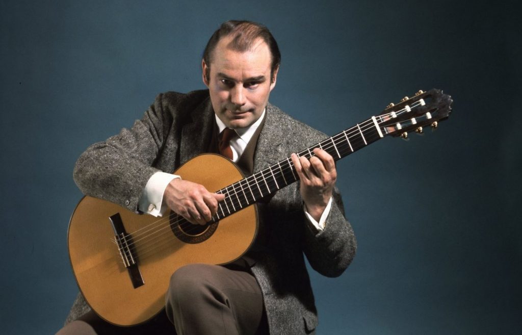 La guitare veloutée de JULIAN BREAM