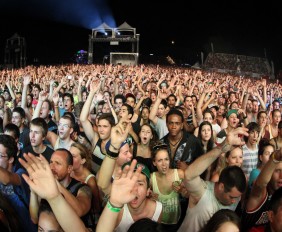 osheaga-2012-foule-snoop-dogg1