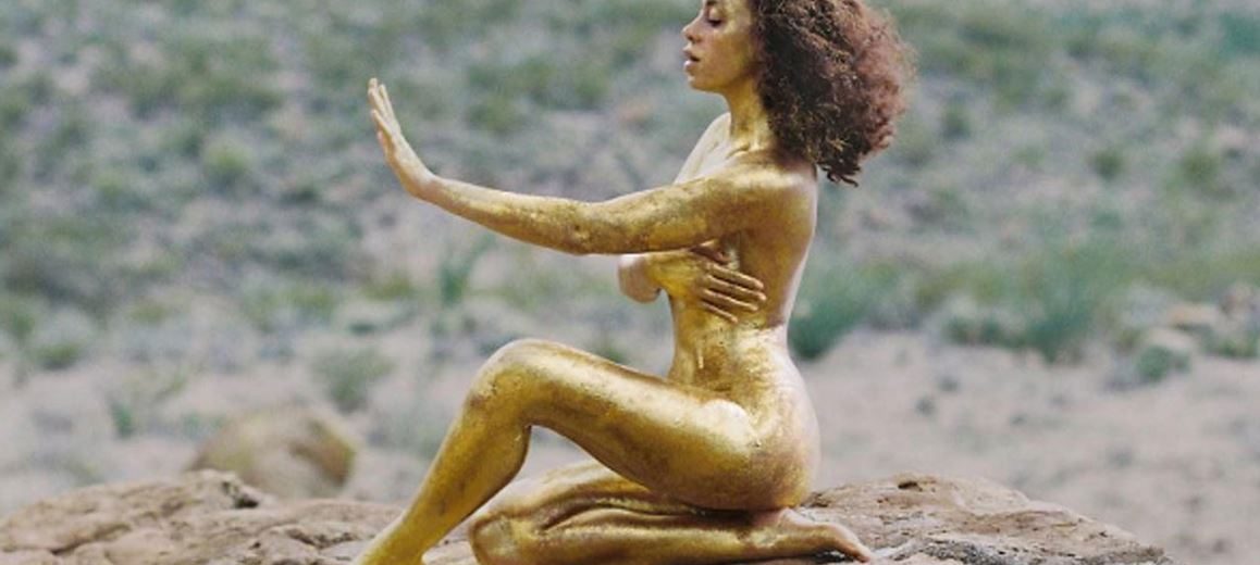 solange nude gold