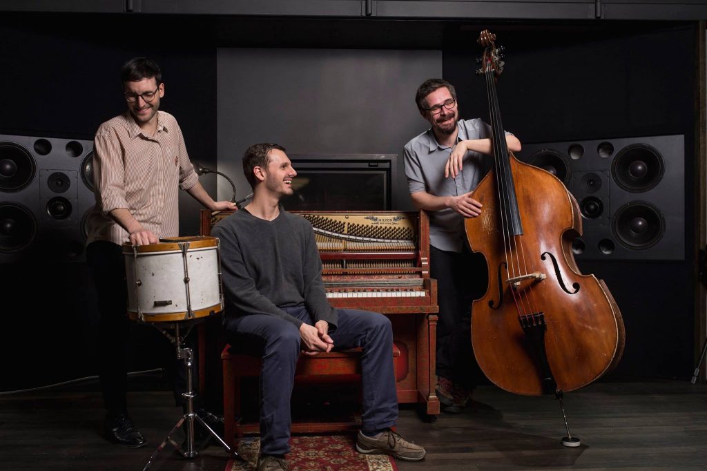 JONATHAN TURGEON TRIO – Sous un autre angle