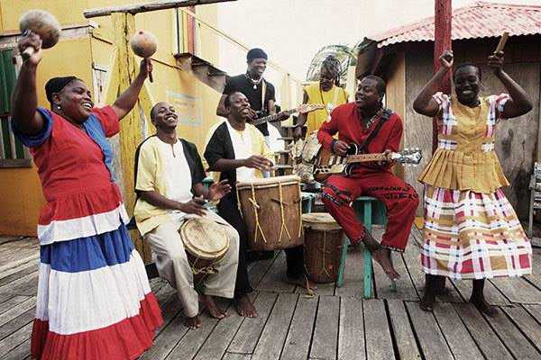 Le tout est plus fort que chaque élément chez le GARIFUNA COLLECTIVE