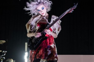 st-vincent-guitar